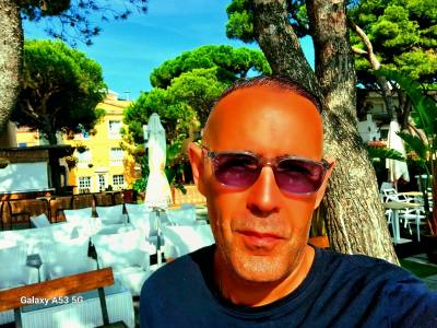 Pierre 53 ปี Bordeaux France