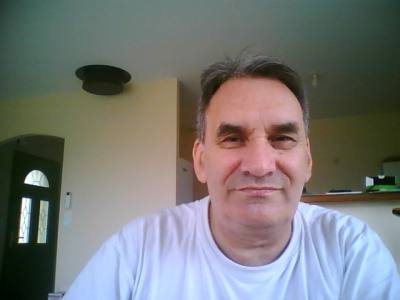 Christian 66 ปี Chef-boutonne France