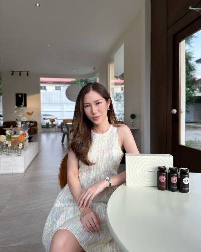 Rattana mai 31 Jahre Bangkok Thailand