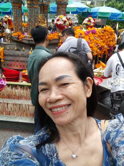 Chatjira 54 Jahre Bangkok  Thailand