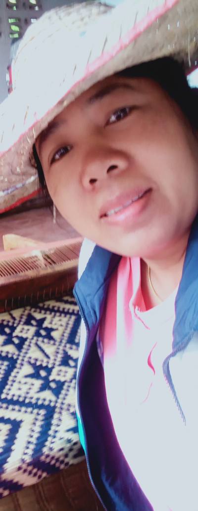 Rung 49 Jahre Sakhon Nakhon  Thailand