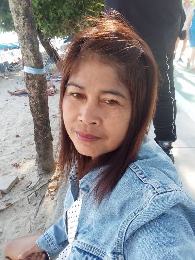 Ari 52 years สุรินทร์ Thailand