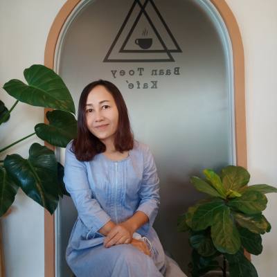 Thita 42 Jahre นาตาล Thailand