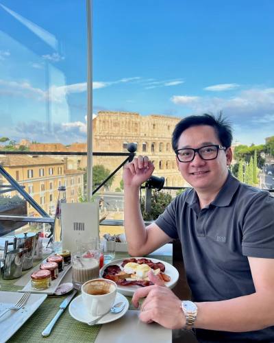 Sam 50 ปี Chiang Mai ไทย