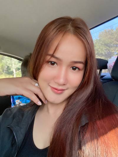Phatcha 33 ans Buriram Thaïlande
