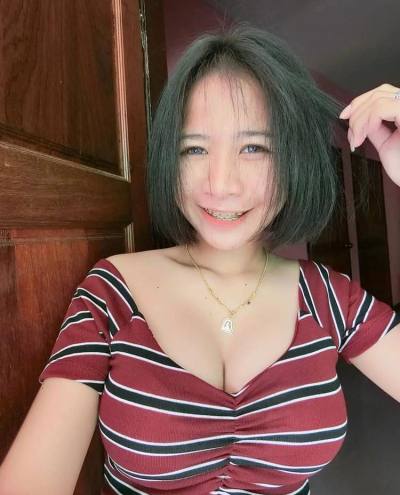 Bella 31 Jahre Thalang Thailand