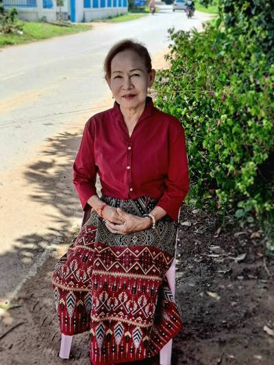 Monsiri 59 ans Udornthani Thaïlande