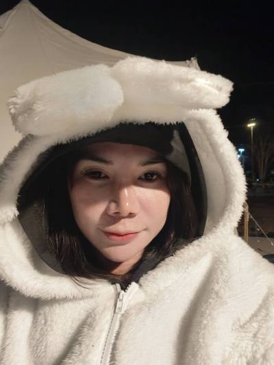 Thanatchaporn 39 ans Bangkok Thaïlande