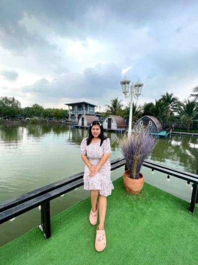 Ya 28 ans ครบุรี  Thaïlande