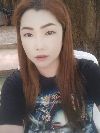 Chuleekorn 43 Jahre Singburi Thailand