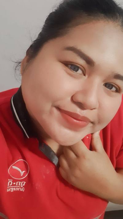 Thanatcha 34 Jahre Nakhonsawan Thailand