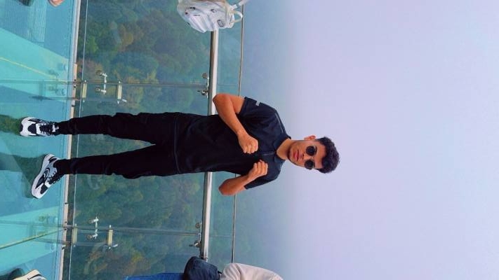 Ali 24 ปี Geneva Switzerland