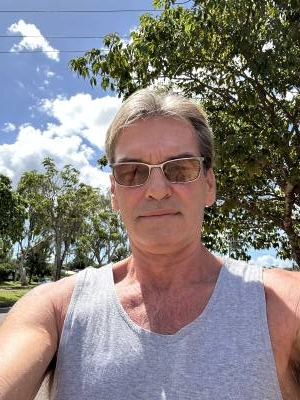 Fredd 51 ปี Cairns Australia