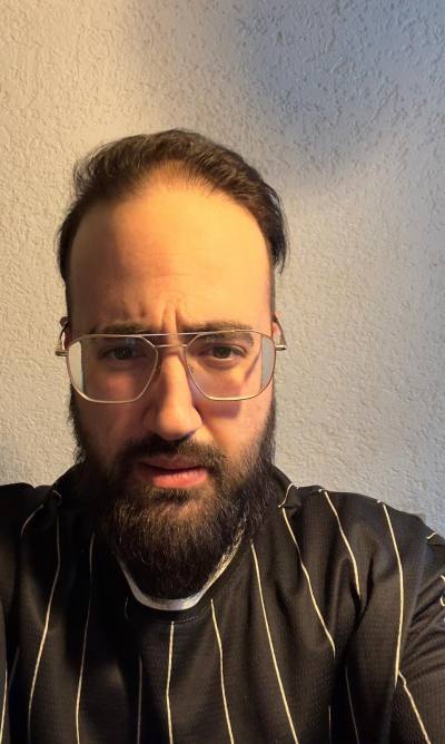 Tolga 31 ปี Wörrstadt Germany