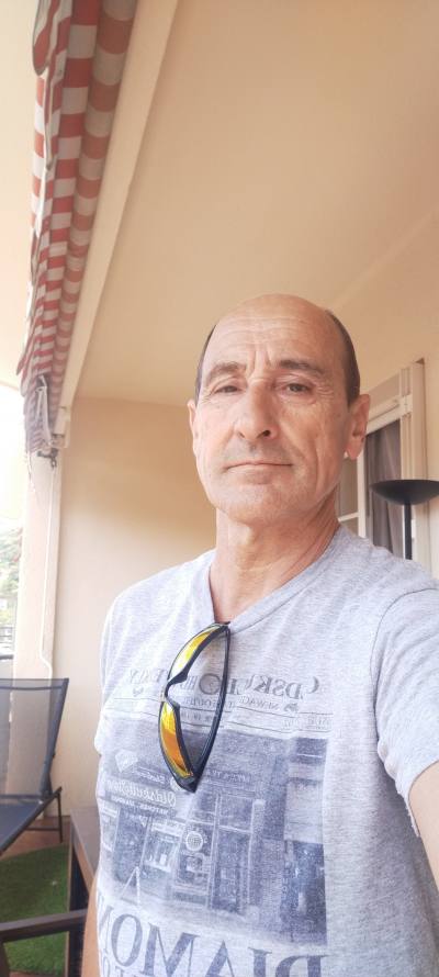 Jocelyn 65 ปี 06110 - Le Cannet France
