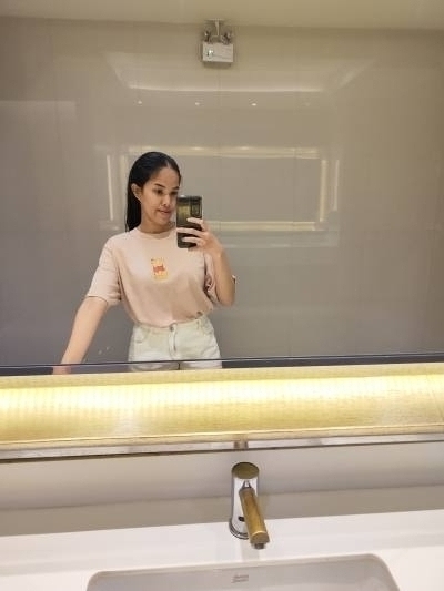Suda 24 ans Korat  Thaïlande