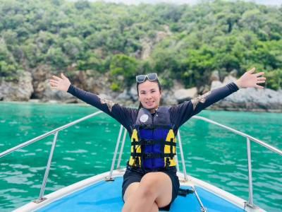 Lay 32 ans Bangkok Thaïlande