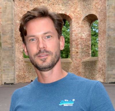 Oliver 40 ปี München Germany