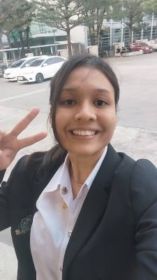 Annie 19 years Bangkok Thailand