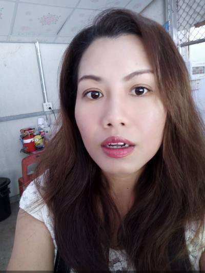 Waranya 44 ans Koh Samui Thaïlande