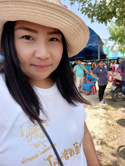 May 43 ans Uthaithani Thaïlande