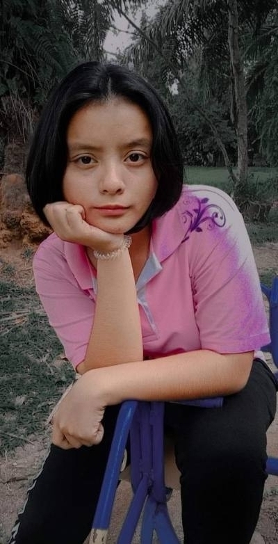 Kanitta 20 Jahre Yantakaw Thailand