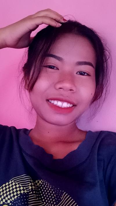 Tann 34 ans Si Sa Ket Thaïlande