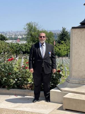 Erik 65 ปี Pithiviers France