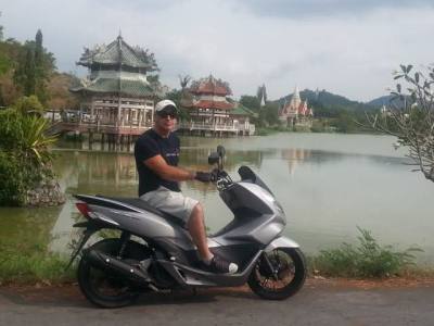 Claudio. 58 ปี Fontaine-l'eveque Belgium