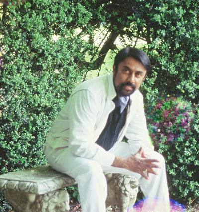 Anand 50 ปี Montrouge France