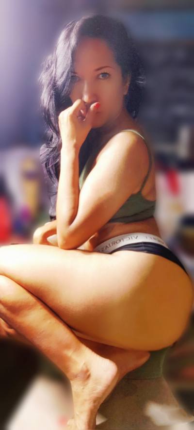 Lily 30 years Bangkok Thailand