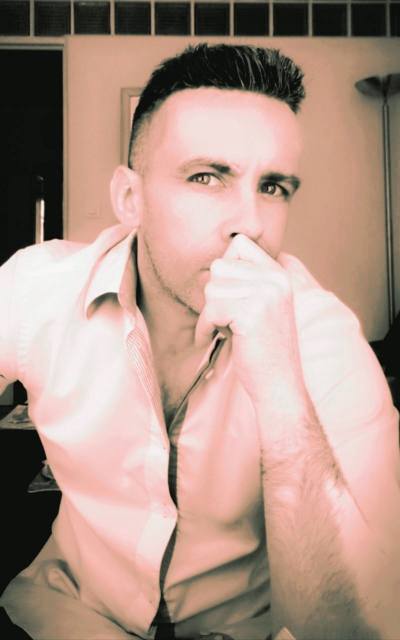 Julien 40 ปี Cambrai  France