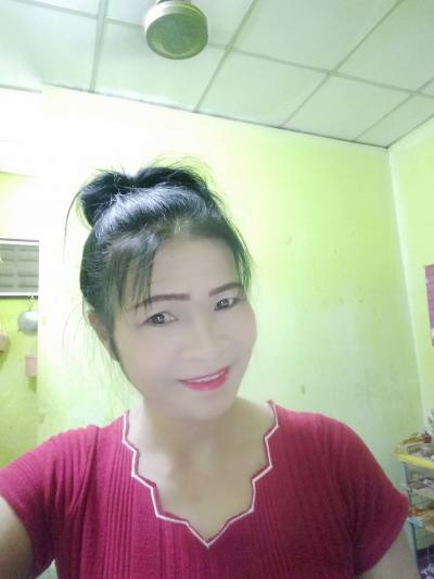 Trongpoon 67 ans บางพลี Thaïlande