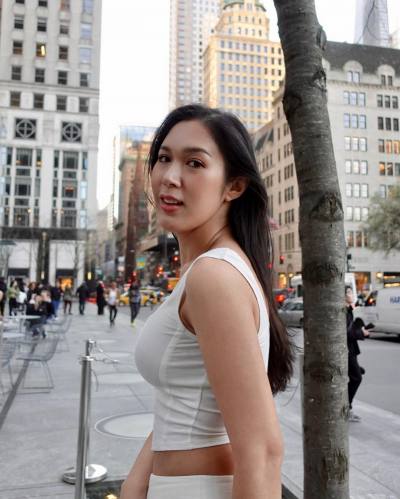Anna 37 years Chiang Mai Thailand