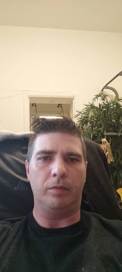 Maxime 38 years Namur Belgium