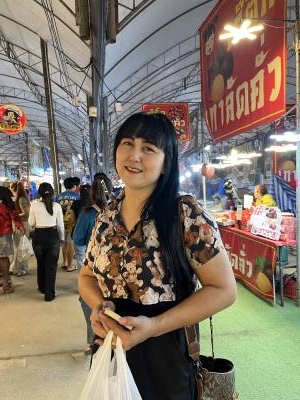 Yada 37 ans Thailand Thaïlande