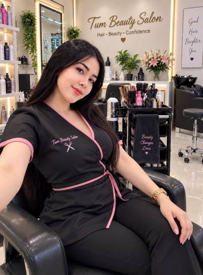 Suradit 35 ans Ban Thaïlande