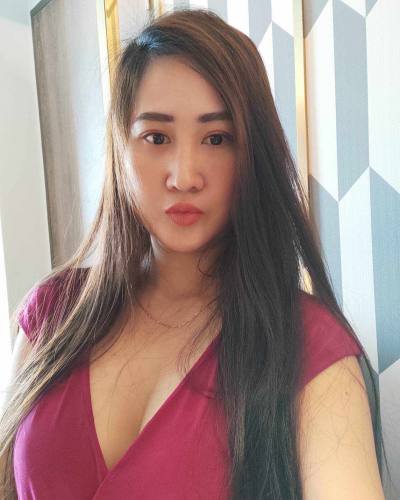 Praew 39 Jahre Center Ville Thailand