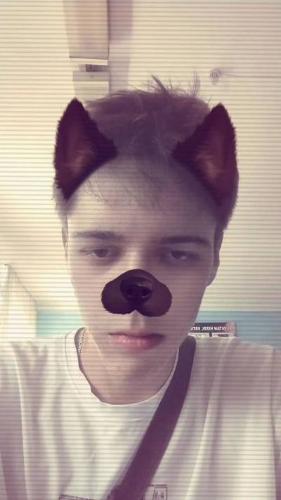 Pavel 19 ปี Phuket ไทย