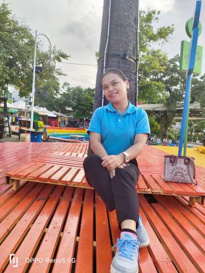MEAW 37 ans Muang  Thaïlande