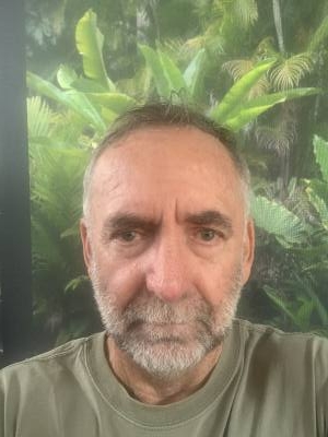 Brett 65 ans Gold Coast Australie