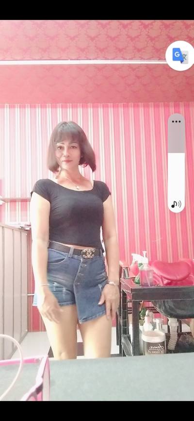 Alisa 51 ans ชลบุรี Thaïlande