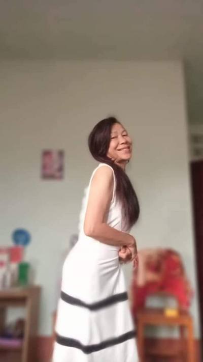 Pim 59 ans Chiang  Thaïlande