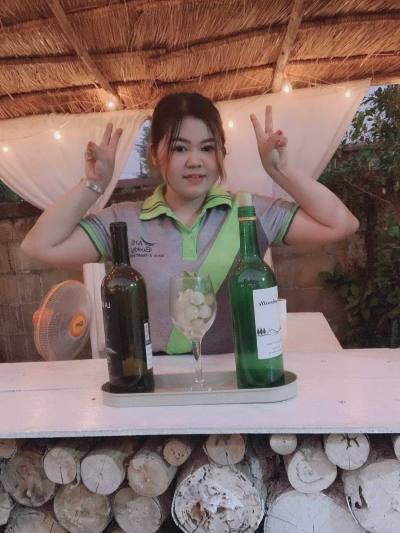 Bee 36 years อเมริกา ลอนดอน เยอรมัน Thailand