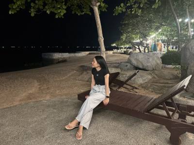 Nee 32 years Bangkok Thailand