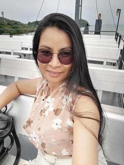 Supatra 43 ปี Koh Samui ไทย