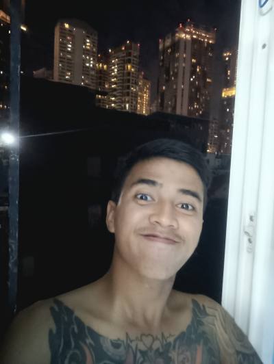 Aung 26 ans Bangkapi Thaïlande