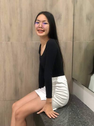 Alisa 23 years อุบล Thailand