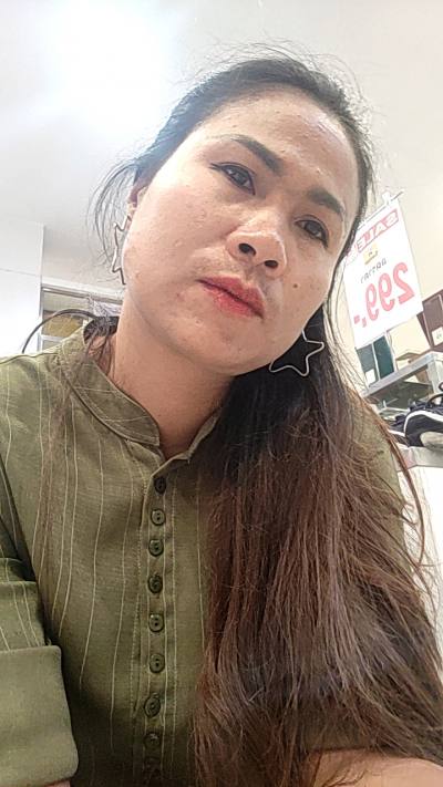 ณปภัช 44 years Burirum Thailand