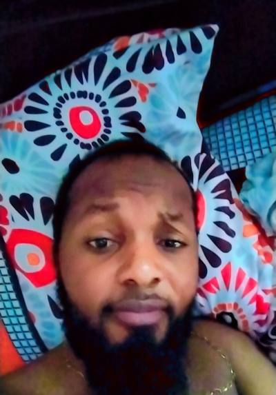 Njansep 35 ปี Yaoundé Cameroon